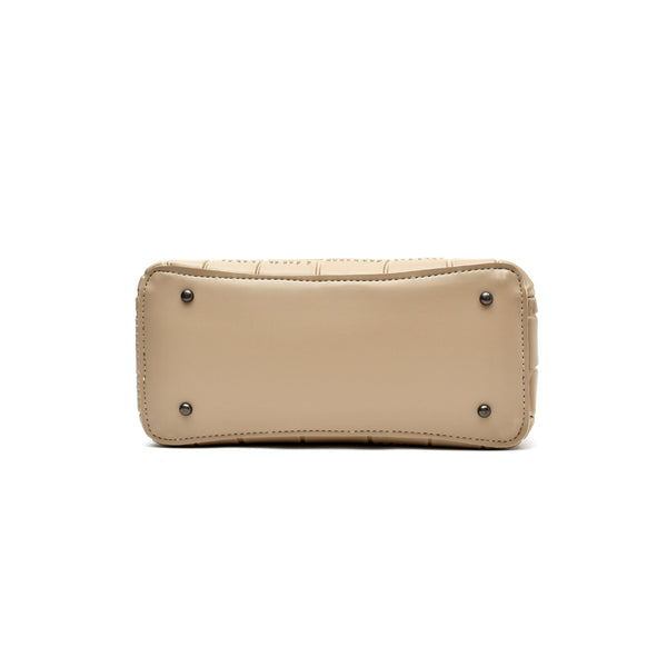 Crocodile Textured Handbag (Skin)